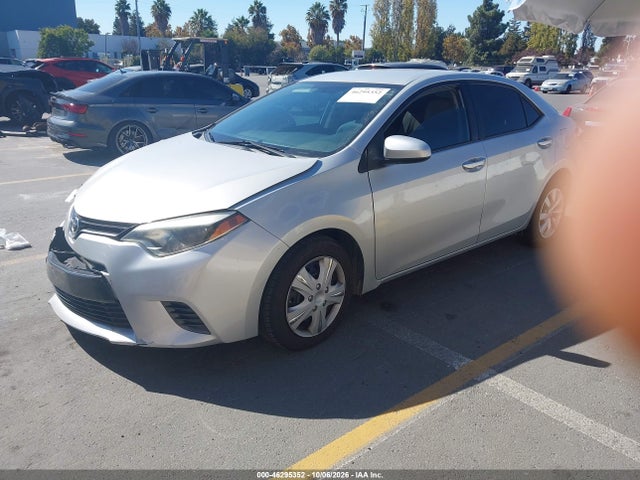 46295352 :رقم المزاد ، 5YFBURHE2FP277247 vin ، 2015 Toyota Corolla Le مزاد بيع