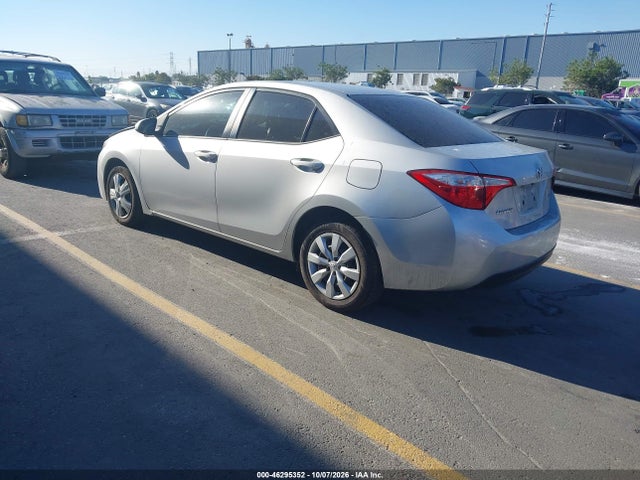 46295352 :رقم المزاد ، 5YFBURHE2FP277247 vin ، 2015 Toyota Corolla Le مزاد بيع