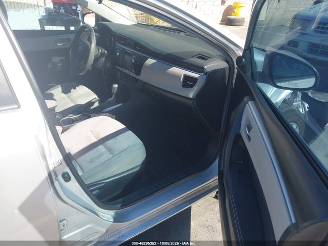 46295352 :رقم المزاد ، 5YFBURHE2FP277247 vin ، 2015 Toyota Corolla Le مزاد بيع