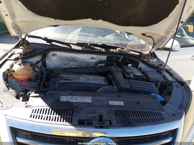 2011 Volkswagen Tiguan S მანქანა იყიდება აუქციონზე, vin: WVGAV7AX2BW554601, აუქციონის ნომერი: 46295372