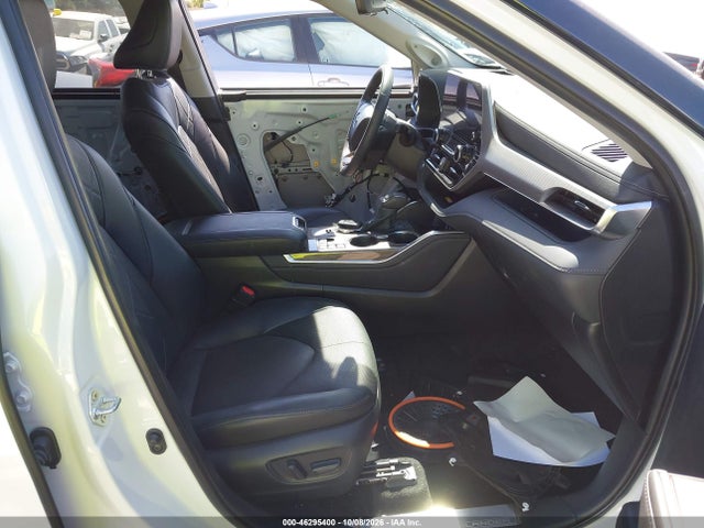 46295400 :رقم المزاد ، 5TDEBRCH6RS636471 vin ، 2024 Toyota Highlander Hybrid Platinum مزاد بيع