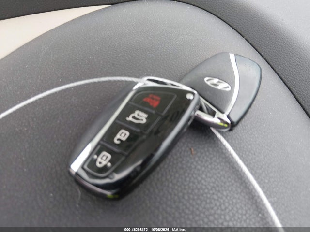 2013 Hyundai Santa Fe Sport მანქანა იყიდება აუქციონზე, vin: 5XYZU3LB8DG113219, აუქციონის ნომერი: 46295472