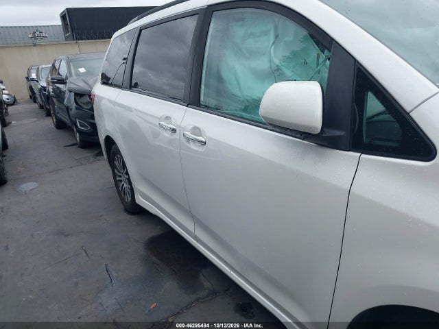 Продажа на аукционе авто 2019 Toyota Sienna Xle 8 Passenger, vin: 5TDYZ3DC3KS968186, номер лота: 46295484