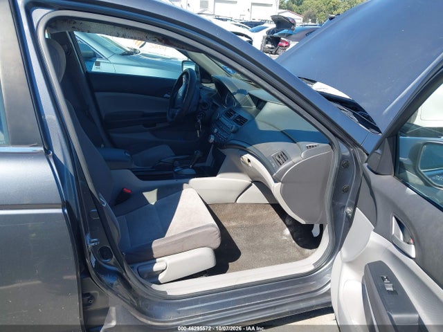 Auction sale of the 2010 Honda Accord 2.4 Lx, vin: 1HGCP2F38AA118686, lot number: 46295572