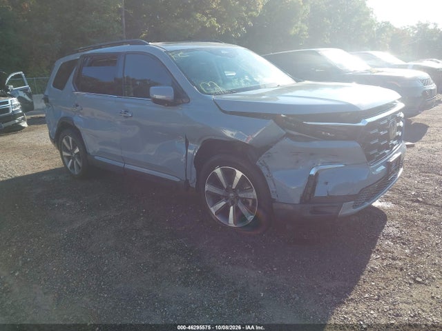 Продажа на аукционе авто 2023 Honda Pilot 2wd Touring, vin: 5FNYG2H76PB005548, номер лота: 46295575