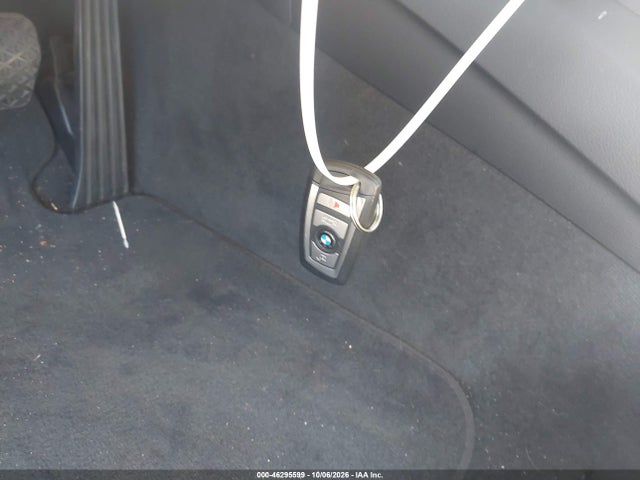 BMW 328I 2016 WBA8E9C55GK647912 Image 11