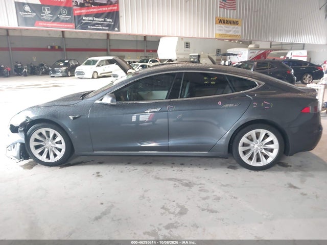 46295614 :رقم المزاد ، 5YJSA1E28JF297043 vin ، 2018 Tesla Model S 100d/75d/p100d مزاد بيع