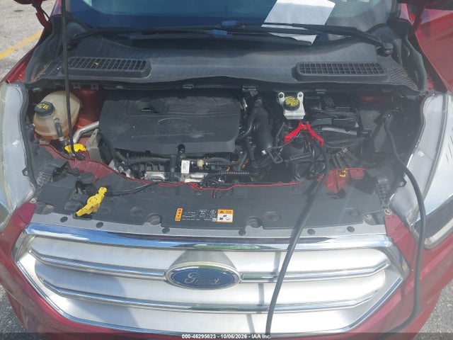 Продажа на аукционе авто 2017 Ford Escape Se, vin: 1FMCU9GD7HUE65566, номер лота: 46295623