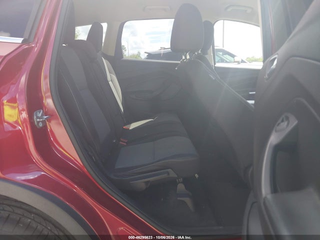 Продажа на аукционе авто 2017 Ford Escape Se, vin: 1FMCU9GD7HUE65566, номер лота: 46295623