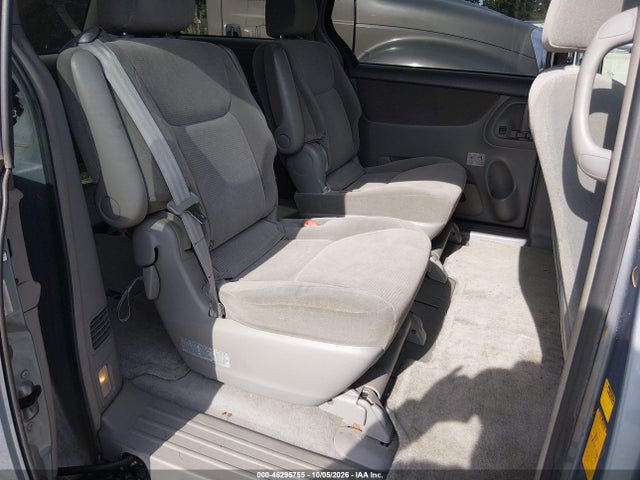 2004 Toyota Sienna Le მანქანა იყიდება აუქციონზე, vin: 5TDZA23C44S041448, აუქციონის ნომერი: 46295755