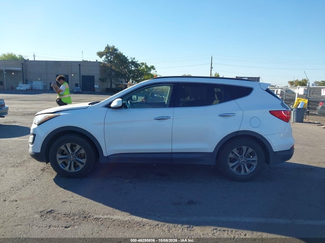 Продаж на аукціоні авто 2015 Hyundai Santa Fe Sport 2.4l, vin: 5XYZU3LB0FG235978, номер лоту: 46295806