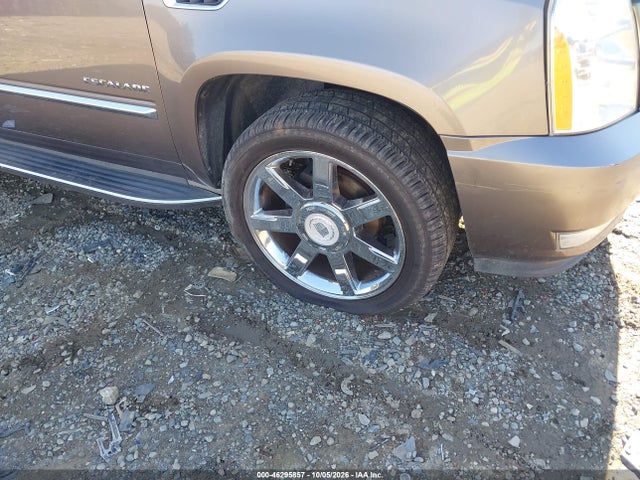 Продажа на аукционе авто 2011 Cadillac Escalade Standard, vin: 1GYS3AEF2BR396539, номер лота: 46295857