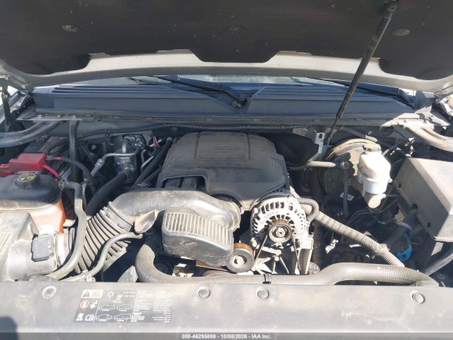 2014 Chevrolet Suburban 1500 Ls მანქანა იყიდება აუქციონზე, vin: 1GNSKHE70ER174233, აუქციონის ნომერი: 46295898