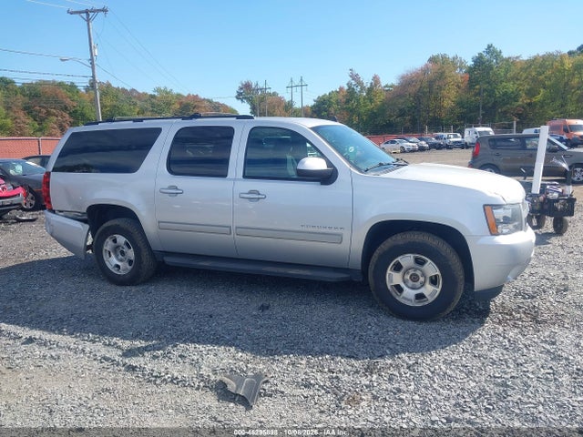 2014 Chevrolet Suburban 1500 Ls მანქანა იყიდება აუქციონზე, vin: 1GNSKHE70ER174233, აუქციონის ნომერი: 46295898