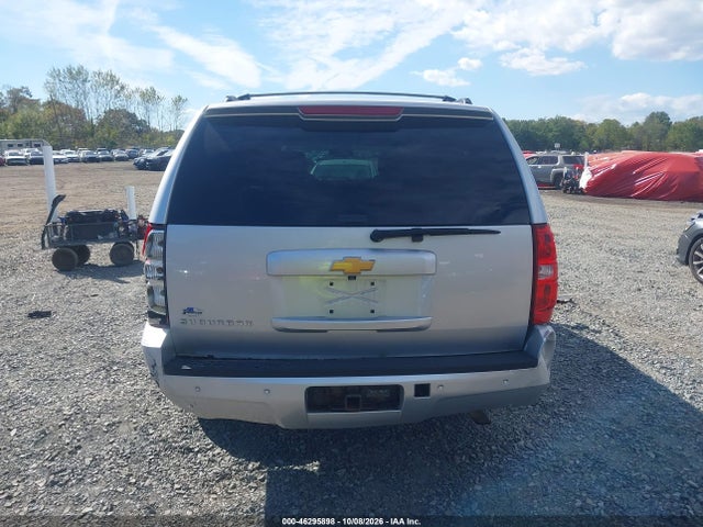 2014 Chevrolet Suburban 1500 Ls მანქანა იყიდება აუქციონზე, vin: 1GNSKHE70ER174233, აუქციონის ნომერი: 46295898