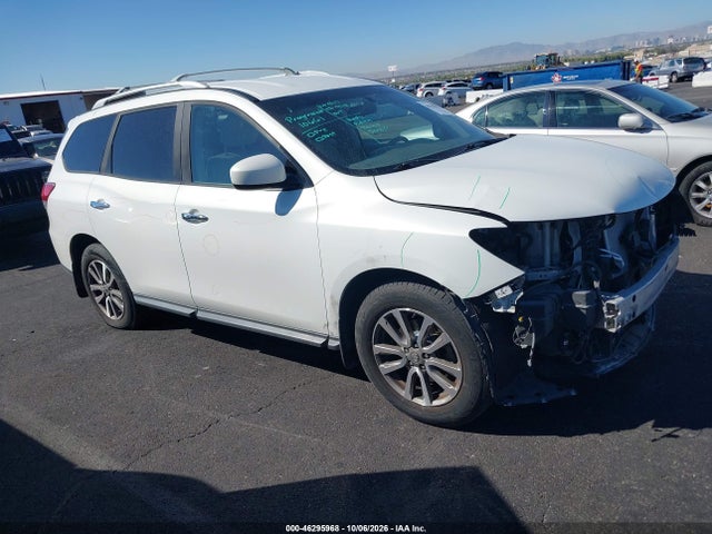 5N1AR2MN4EC689909 Nissan Pathfinder S