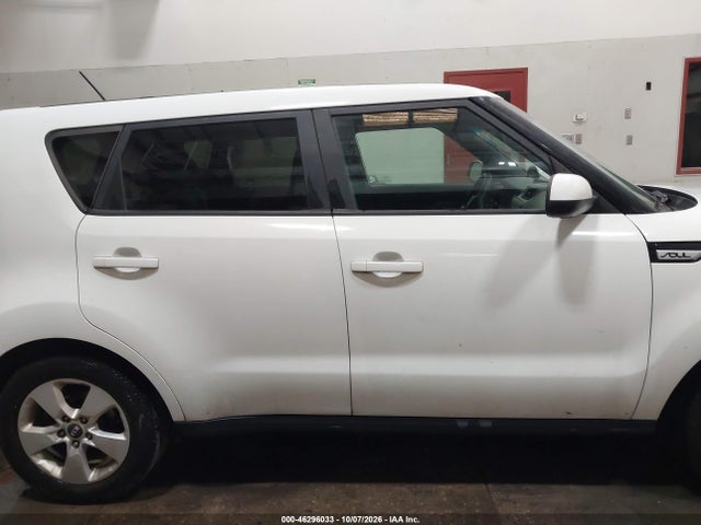 KIA Soul 2017 KNDJN2A27H7468506 Image 13