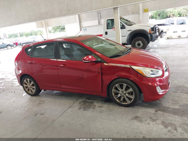 46296119 :رقم المزاد ، KMHCU5AE3EU174469 vin ، 2014 Hyundai Accent Se مزاد بيع
