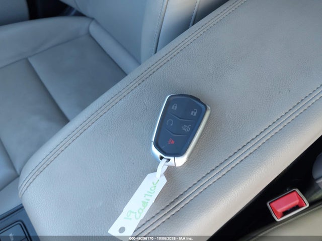 2019 Cadillac Xt4 Premium Luxury მანქანა იყიდება აუქციონზე, vin: 1GYFZDR40KF101661, აუქციონის ნომერი: 46296170