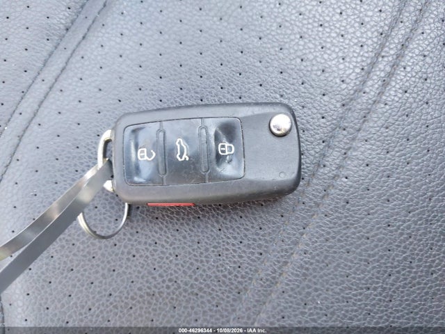 46296344 :رقم المزاد ، 1VWBH7A35DC009233 vin ، 2013 Volkswagen Passat 2.5l Se مزاد بيع