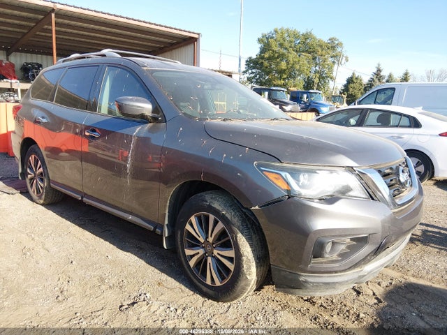 Продаж на аукціоні авто 2017 Nissan Pathfinder S, vin: 5N1DR2MM1HC601861, номер лоту: 46296388