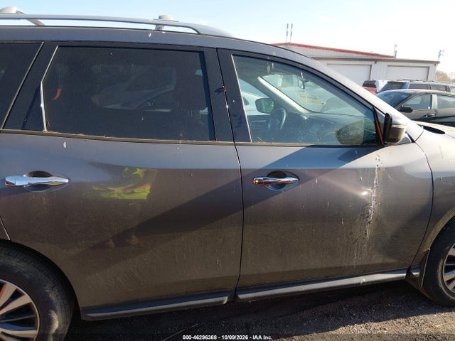 Продажа на аукционе авто 2017 Nissan Pathfinder S, vin: 5N1DR2MM1HC601861, номер лота: 46296388