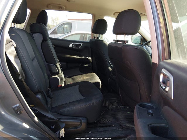 Продажа на аукционе авто 2017 Nissan Pathfinder S, vin: 5N1DR2MM1HC601861, номер лота: 46296388