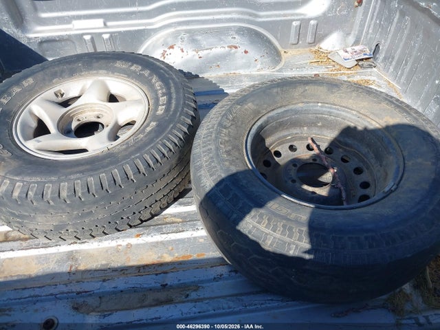 46296390 :رقم المزاد ، 5TBRT34141S208523 vin ، 2001 Toyota Tundra Sr5 V8 مزاد بيع