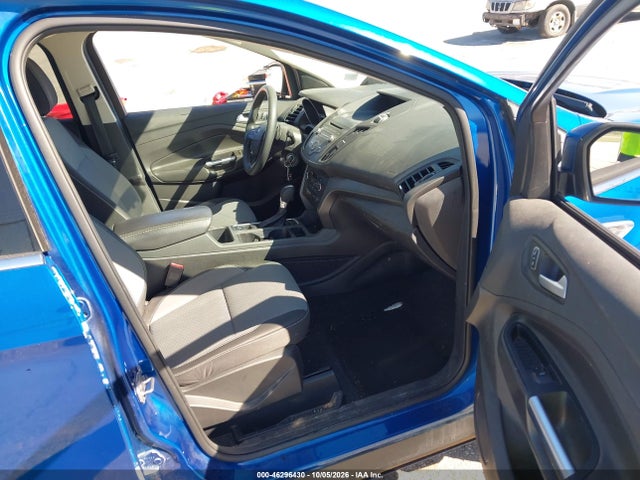 Продажа на аукционе авто 2017 Ford Escape Se, vin: 1FMCU0GD8HUE94814, номер лота: 46296430
