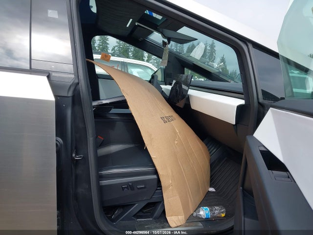 7G2CEHED4RA009821 Tesla Cybertruck All-wheel Drive