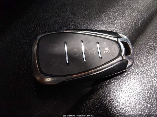46296575 :رقم المزاد ، 1GNEVHKW3KJ258556 vin ، 2019 Chevrolet Traverse 3lt مزاد بيع
