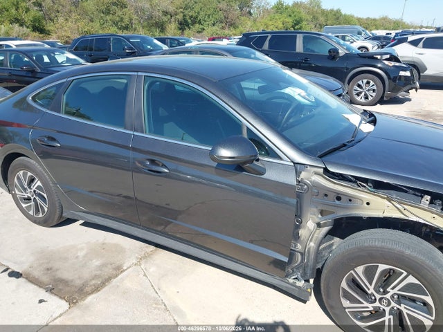 Продажа на аукционе авто 2026 Hyundai Sonata Hybrid Blue, vin: KMHL24JJ2TA173647, номер лота: 46296578