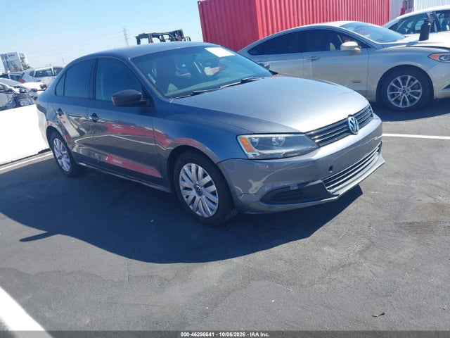 46296641 :رقم المزاد ، 3VW2K7AJ0BM382806 vin ، 2011 Volkswagen Jetta 2.0l S مزاد بيع