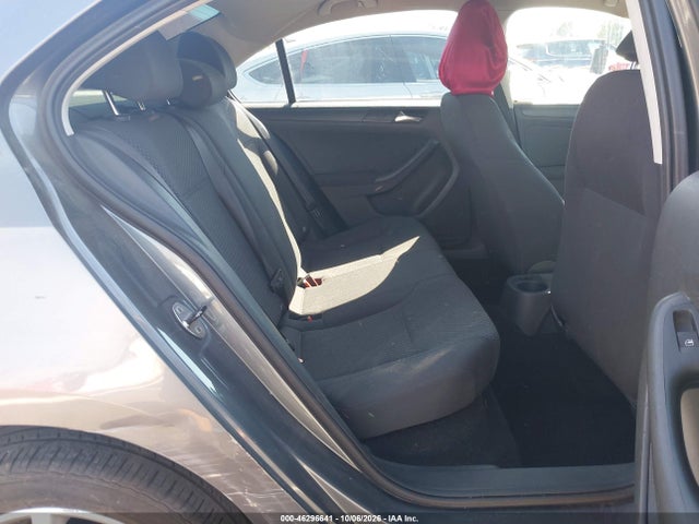 46296641 :رقم المزاد ، 3VW2K7AJ0BM382806 vin ، 2011 Volkswagen Jetta 2.0l S مزاد بيع
