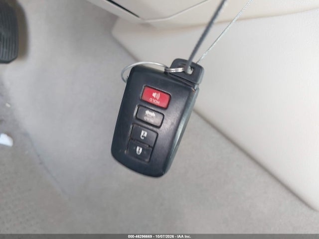 46296669 :رقم المزاد ، 4T1BD1FK7CU048244 vin ، 2012 Toyota Camry Hybrid Xle مزاد بيع