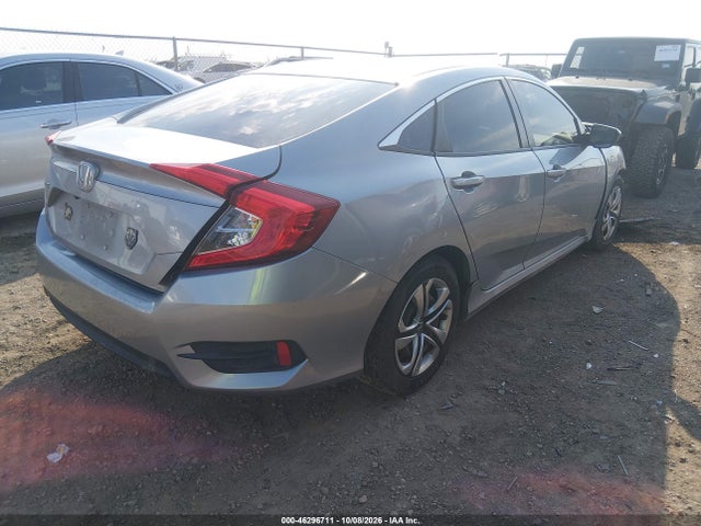 2018 Honda Civic Lx მანქანა იყიდება აუქციონზე, vin: 2HGFC2F52JH557636, აუქციონის ნომერი: 46296711