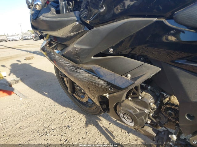 Suzuki GSX250R 2018 LC6DN11A8J1101956 Image 15