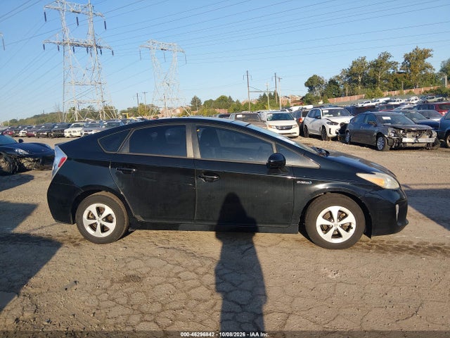 2013 Toyota Prius Three მანქანა იყიდება აუქციონზე, vin: JTDKN3DU9D5589034, აუქციონის ნომერი: 46296842