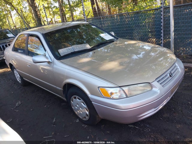 46296870 :رقم المزاد ، JT2BG22K1W0141286 vin ، 1998 Toyota Camry Le مزاد بيع