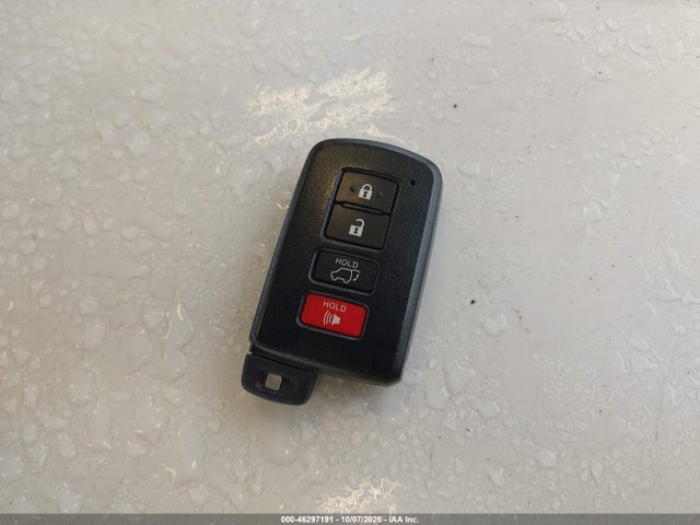 JTMRJREV8JD199273 Toyota Rav4 Hybrid Xle