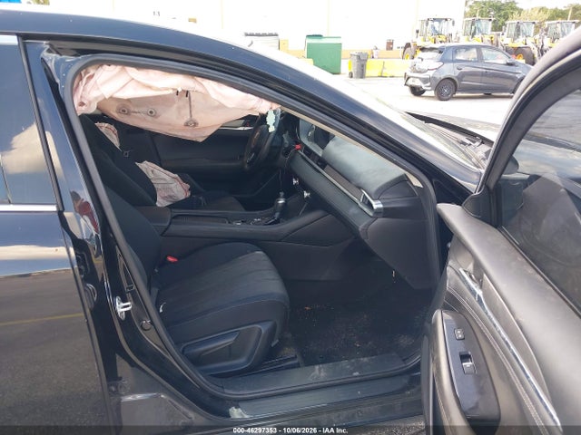 Продаж на аукціоні авто 2021 Mazda Mazda6 Sport, vin: JM1GL1UM4M1606832, номер лоту: 46297353