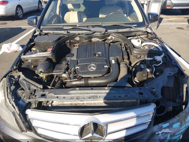 Продажа на аукционе авто 2012 Mercedes-benz C 250 Sport, vin: WDDGF4HB7CR197524, номер лота: 46297415