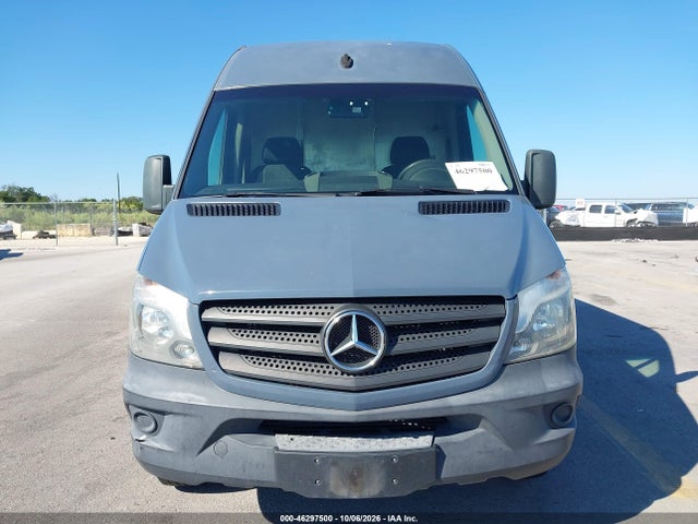 46297500 :رقم المزاد ، WD3PE7CDXJP639786 vin ، 2018 Mercedes-benz Sprinter 2500 Standard Roof V6 مزاد بيع