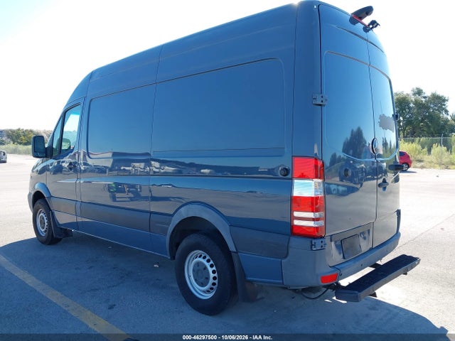 46297500 :رقم المزاد ، WD3PE7CDXJP639786 vin ، 2018 Mercedes-benz Sprinter 2500 Standard Roof V6 مزاد بيع