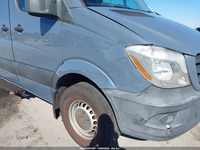 46297500 :رقم المزاد ، WD3PE7CDXJP639786 vin ، 2018 Mercedes-benz Sprinter 2500 Standard Roof V6 مزاد بيع