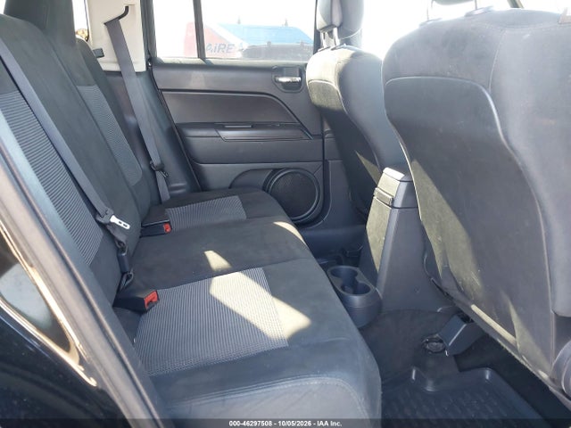 46297508 :رقم المزاد ، 1C4NJPBA1GD527937 vin ، 2016 Jeep Patriot Sport مزاد بيع