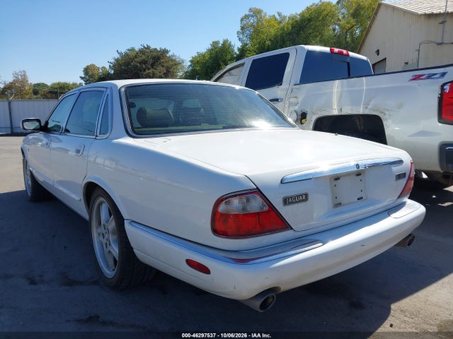 Продаж на аукціоні авто 1998 Jaguar Xjr, vin: SAJPX1840WC817226, номер лоту: 46297537