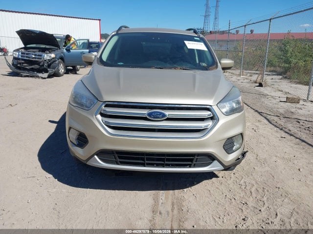 46297579 :رقم المزاد ، 1FMCU9GD8JUB69588 vin ، 2018 Ford Escape Se مزاد بيع