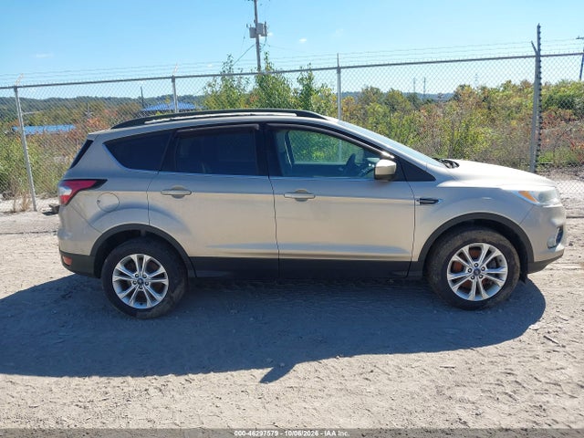 46297579 :رقم المزاد ، 1FMCU9GD8JUB69588 vin ، 2018 Ford Escape Se مزاد بيع