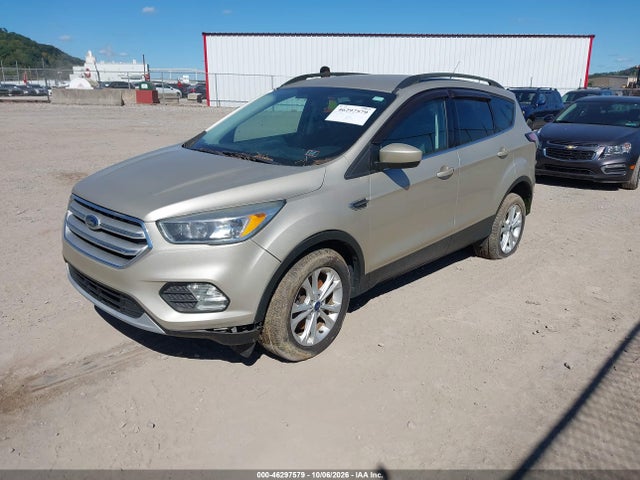 46297579 :رقم المزاد ، 1FMCU9GD8JUB69588 vin ، 2018 Ford Escape Se مزاد بيع